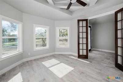 1522 Shady Hollow, New Braunfels, TX 78132 - Photo 6