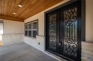 1522 Shady Hollow, New Braunfels, TX 78132 - Photo 2