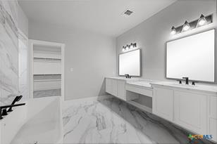 1522 Shady Hollow, New Braunfels, TX 78132 - Photo 20