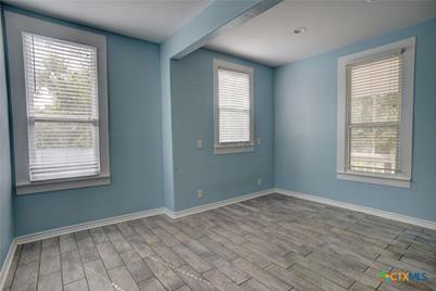 1322 North Avenue F Avenue, Shiner, TX 77984 - Photo 22