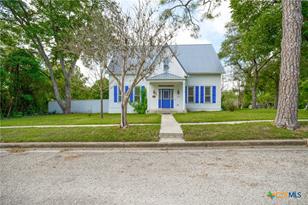 1322 North Ave F Ave, Shiner, TX 77984 - Photo 2