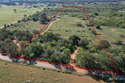 1366 County Road 467, Stockdale, TX 78160 - Photo 2