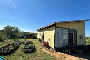 1366 County Rd 467, Stockdale, TX 78160 - Photo 6