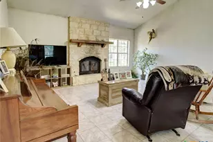 294 Lois Ln, Paige, TX 78659 - Photo 12