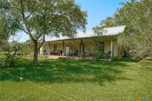 294 Lois Ln, Paige, TX 78659 - Photo 8