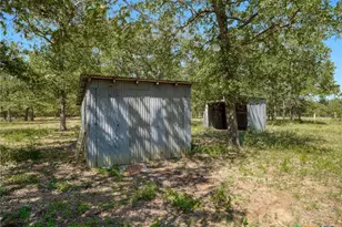 294 Lois Ln, Paige, TX 78659 - Photo 32