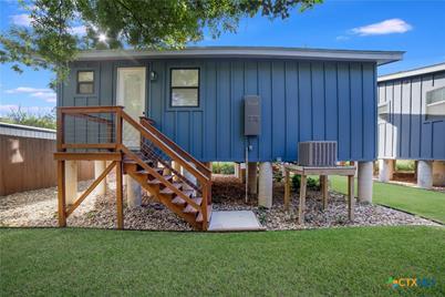 587 E Basel Street, New Braunfels, TX 78130 - Photo 20