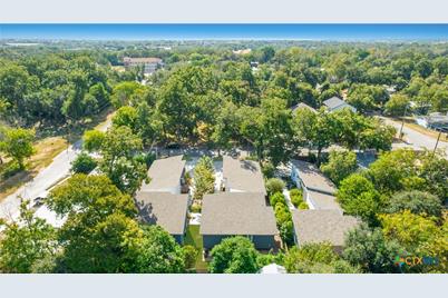 587 E Basel Street, New Braunfels, TX 78130 - Photo 26