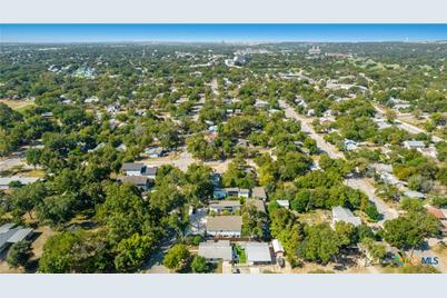 587 E Basel Street, New Braunfels, TX 78130 - Photo 34