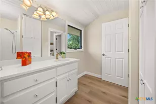 17810 N Rim Dr, Leander, TX 78641 - Photo 16