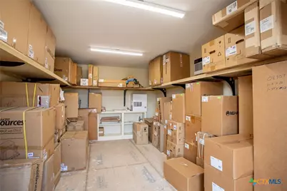 400 Warehouse Road, Victoria, TX 77905 - Photo 12