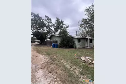 728 W Franklin Street, Goliad, TX 77963 - Photo 6