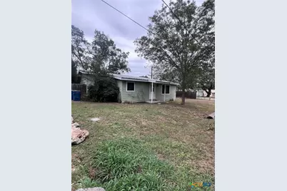 728 W Franklin Street, Goliad, TX 77963 - Photo 2