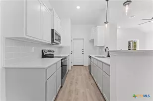 921 Ashwood Dr, Harker Heights, TX 76548 - Photo 1