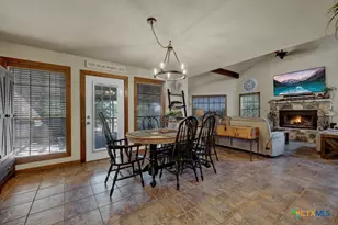 2198 Lakeshore Dr, Canyon Lake, TX 78133 - Photo 12