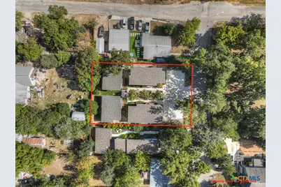 565 E Basel Street, New Braunfels, TX 78130 - Photo 4