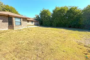 902 Holly St, Copperas Cove, TX 76522 - Photo 22