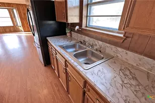 902 Holly St, Copperas Cove, TX 76522 - Photo 6