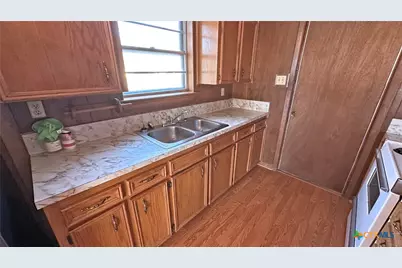 902 Holly Street, Copperas Cove, TX 76522 - Photo 4