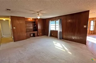 902 Holly St, Copperas Cove, TX 76522 - Photo 10