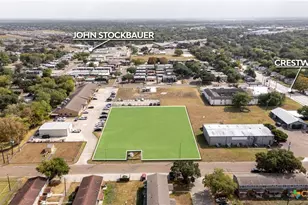 1604 E Crestwood Dr, Victoria, TX 77901 - Photo 1