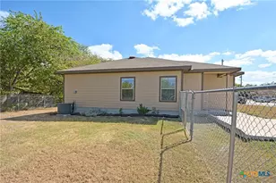 107 Rosedale Ave, New Braunfels, TX 78130 - Photo 20