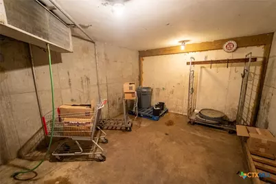 1302 E Crestwood Drive, Victoria, TX 77901 - Photo 38