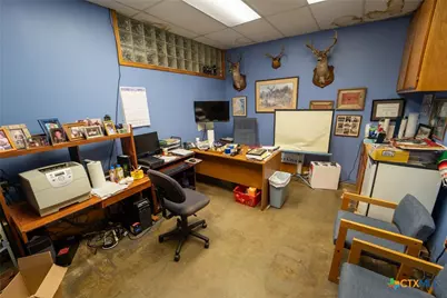 1302 E Crestwood Drive, Victoria, TX 77901 - Photo 26