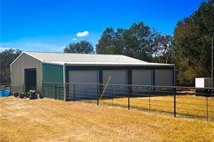 295 Goetz Rd, Cameron, TX 76520 - Photo 22