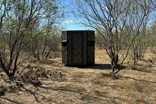 295 Goetz Rd, Cameron, TX 76520 - Photo 30