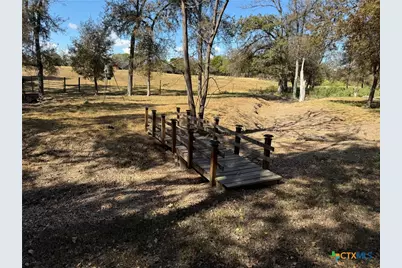 295 Goetz Rd, Cameron, TX 76520 - Photo 28