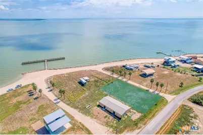 15 E 22nd Street, Port Lavaca, TX 77979 - Photo 1