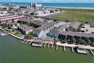 15201 Leeward Dr, Corpus Christi, TX 78418 - Photo 10