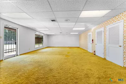 824 S Main Street, Belton, TX 76513 - Photo 14