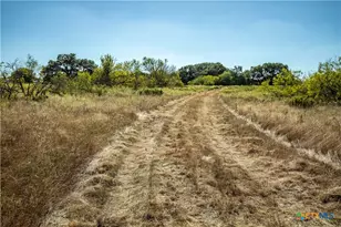 21123 Lamm Rd, Elmendorf, TX 78112 - Photo 16