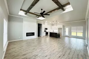 207 Creek Plum Ln, Temple, TX 76502 - Photo 6