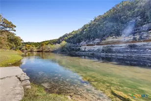 540 River Run, New Braunfels, TX 78132 - Photo 2