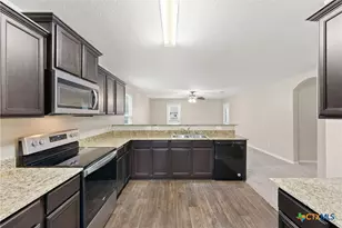 4049 Cressler Ln, Jarrell, TX 76537 - Photo 10
