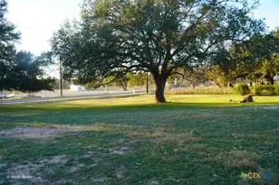 503 E Ave G, Lampasas, TX 76550 - Photo 28