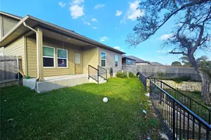 916 Armadillo Dr, Seguin, TX 78155 - Photo 18