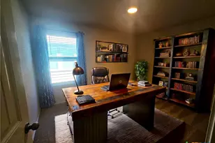 916 Armadillo Dr, Seguin, TX 78155 - Photo 12