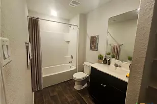 916 Armadillo Dr, Seguin, TX 78155 - Photo 14