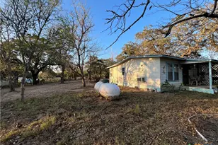 2968 E State Hwy 97, Nixon, TX 78140 - Photo 6