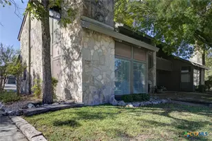 214 T Bar M Dr, New Braunfels, TX 78132 - Photo 36