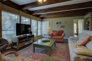 211 T Bar M Dr, New Braunfels, TX 78132 - Photo 2