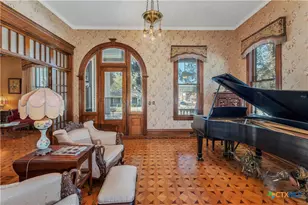 524 St Peter St, Gonzales, TX 78629 - Photo 4