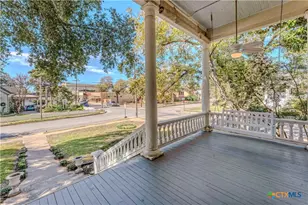 524 St Peter St, Gonzales, TX 78629 - Photo 2