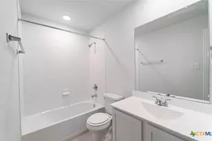 1224 Marvin Grv, Seguin, TX 78155 - Photo 12