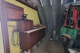 404 S 13th St, Seadrift, TX 77983 - Photo 18