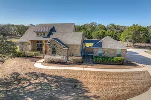 957 Santa Cruz, New Braunfels, TX 78132 - Photo 2